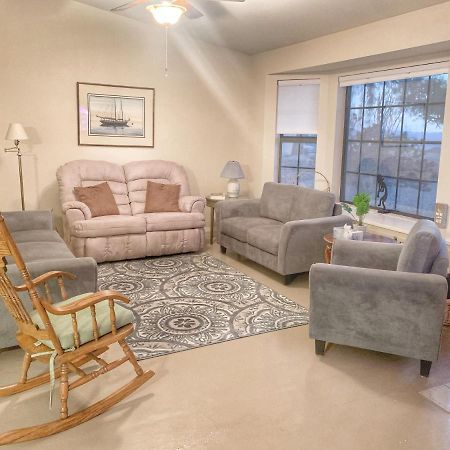 Desert Getaway - Centrally Located, Trail Access Steps Away! مدينة ليك هافاسو المظهر الخارجي الصورة
